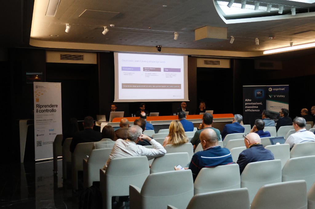 Pubblico all’evento Riprendere il controllo